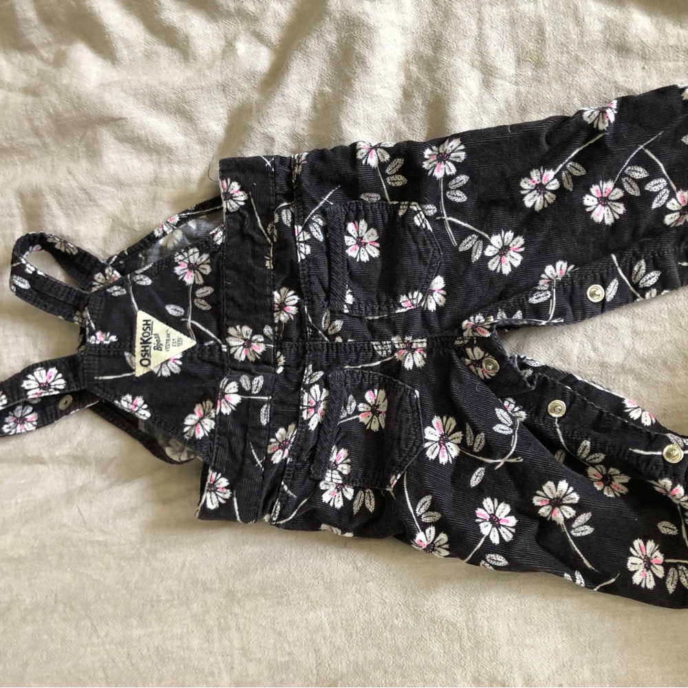 Floral OshKosh B’gosh overalls 3 months - Picture 4 of 4